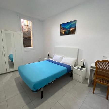 Habitacion Para Tu Estadia Corta En Bcn Apartment Barcelona Exterior photo